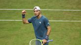 Struff vence a Tsitsipas en Halle y se medirá con Sinner