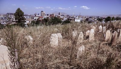 "Quemadas y estranguladas", la parcela olvidada de los feminicidios en un cementerio de Irak