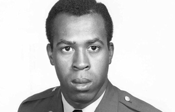 Clarence Sasser, Vietnam Medic Awarded Medal of Honor for Treating Troops Under Fire, Dies at 76