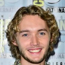 Toby Regbo