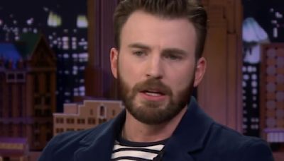 'Lot Of Misinformation': Chris Evans Quashes Rumors Surrounding His Old Pic Claiming He Signed A Bomb