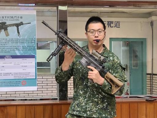 增加射擊精準度 顧立雄表態將全軍採用新式步槍光學瞄具 - 自由軍武頻道