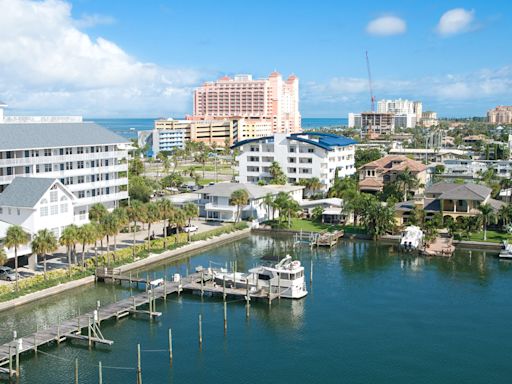 4 Cheap Florida Beach Towns Where You Can Live Like You’re on a Luxury Vacation