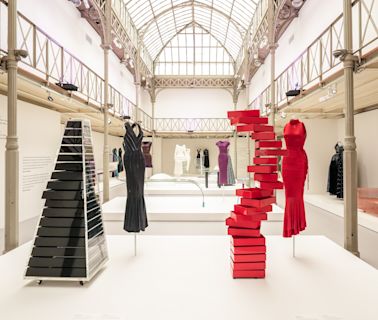 Paris Exhibition Pairs Azzedine Alaïa Fashion With Shiro Kuramata Designs