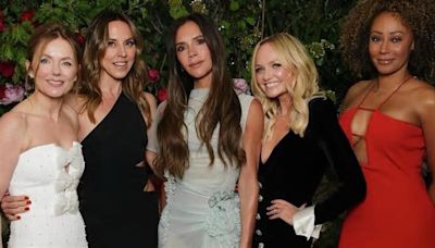 La reunion delle Spice Girl ha il sapore di una festa (quella per il compleanno di Victoria Beckham): ecco i look delle magnifiche cinque