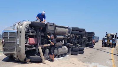 All lanes of I-345 connector closed, blocked by overturned trailer