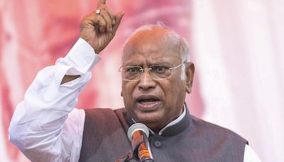 Cong chief Kharge vows not to die till PM Modi ‘removed’ from power