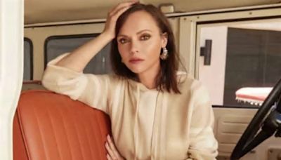 Christina Ricci rivela le sfide di conciliare carriera e maternità durante le riprese di ‘Yellowjackets’