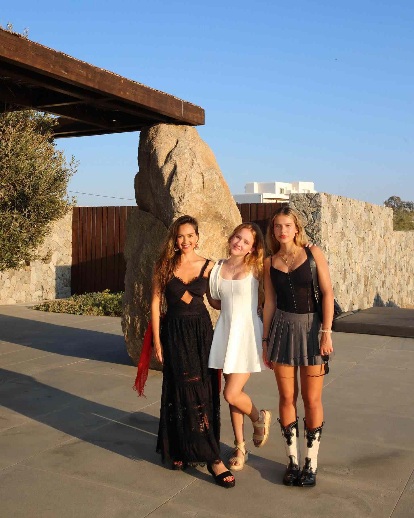 Jessica Alba and Her Two Daughters Show Off Their Mommy-and-Me Style in Mykonos