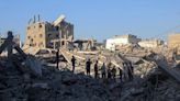 Aumentan a cerca de 30 los muertos por el bombardeo de Israel contra una escuela en el sur de Gaza