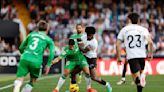 Isco y Ayoze alargan la feria en Mestalla