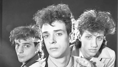 De letra inocente y suena “casi Génesis”: las claves de la canción inédita de Soda Stereo (y cuándo podría lanzarse) - La Tercera