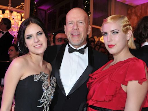 La reacción de las hijas de Bruce Willis al repulsivo comentario de que su padre tiene "el cerebro hecho papilla"