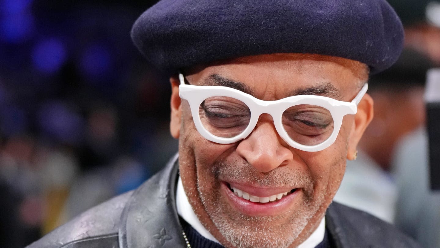 Spike Lee Watched Michael Jordan, Magic Johnson, and Charles Barkley Play Cards For Eight Hours In Barcelona