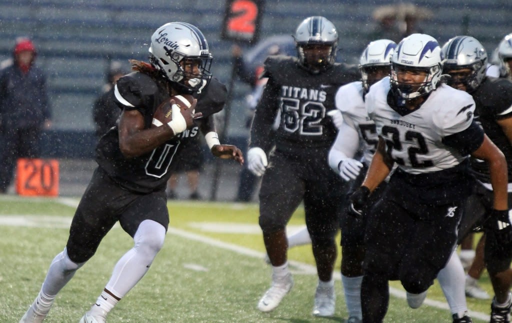 High school football: Lorain scrapes by Sandusky, 8-0