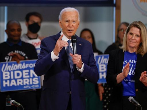 Biden advisers try to quiet congressional Democrats' growing campaign fears