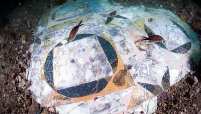Stunning ancient Roman mosaic found submerged in the sea off Naples