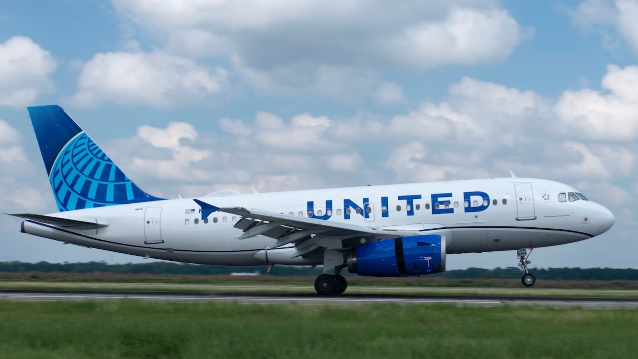 United Airlines fined after worker’s foot is crushed by a jet’s tire at Newark Airport