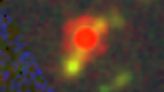 Los 'puntitos rojos' del telescopio Webb son factorías de polvo cósmico