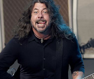 Foo Fighters 'to take break' after Dave Grohl revealed he'd fathered love child