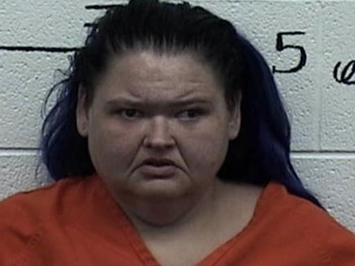 Amy Slaton Halterman of TLC’s ’1000-lb Sisters’ arrested for drug possession, child endangerment after camel bite, authorities say