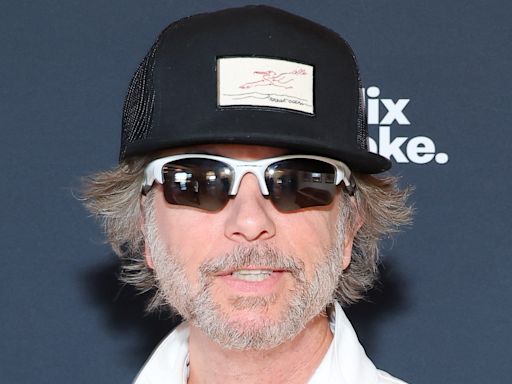 David Spade visits Kentucky fireworks stand in 'Joe Dirt' homage: Watch the moment