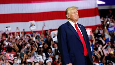 Trump realiza actos de campaña en Florida bajo un calor intenso: no anunció a su fórmula vicepresidencial