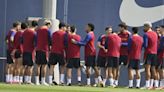 El último once de Xavi en el Barça deja alguna sorpresa