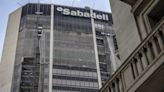 Banco Sabadell estaría dispuesto a iniciar conversaciones para una venta a BBVA