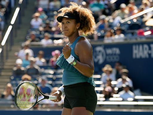 Osaka sigue ganando en su retorno tras la maternidad y vence a Jabeur en Toronto