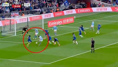 "Correte": Kevin De Bruyne arruinó lo que era un golazo de Julián Álvarez