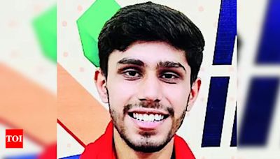 Jodhpur teenage shuttler Sanskar in Indian team | Jaipur News - Times of India