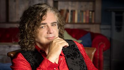 King Crimson's Jakko Jakszyk announces autobiogaphy