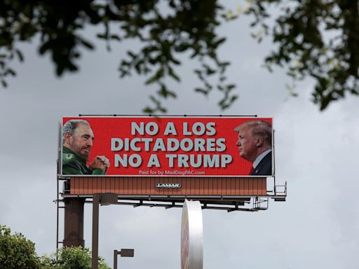 “No a los dictadores. No a Trump”, la campaña que relaciona a Fidel Castro y al líder republicano en Miami