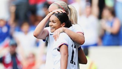 Smith's goal leads U.S. over Mexico in women's soccer friendly