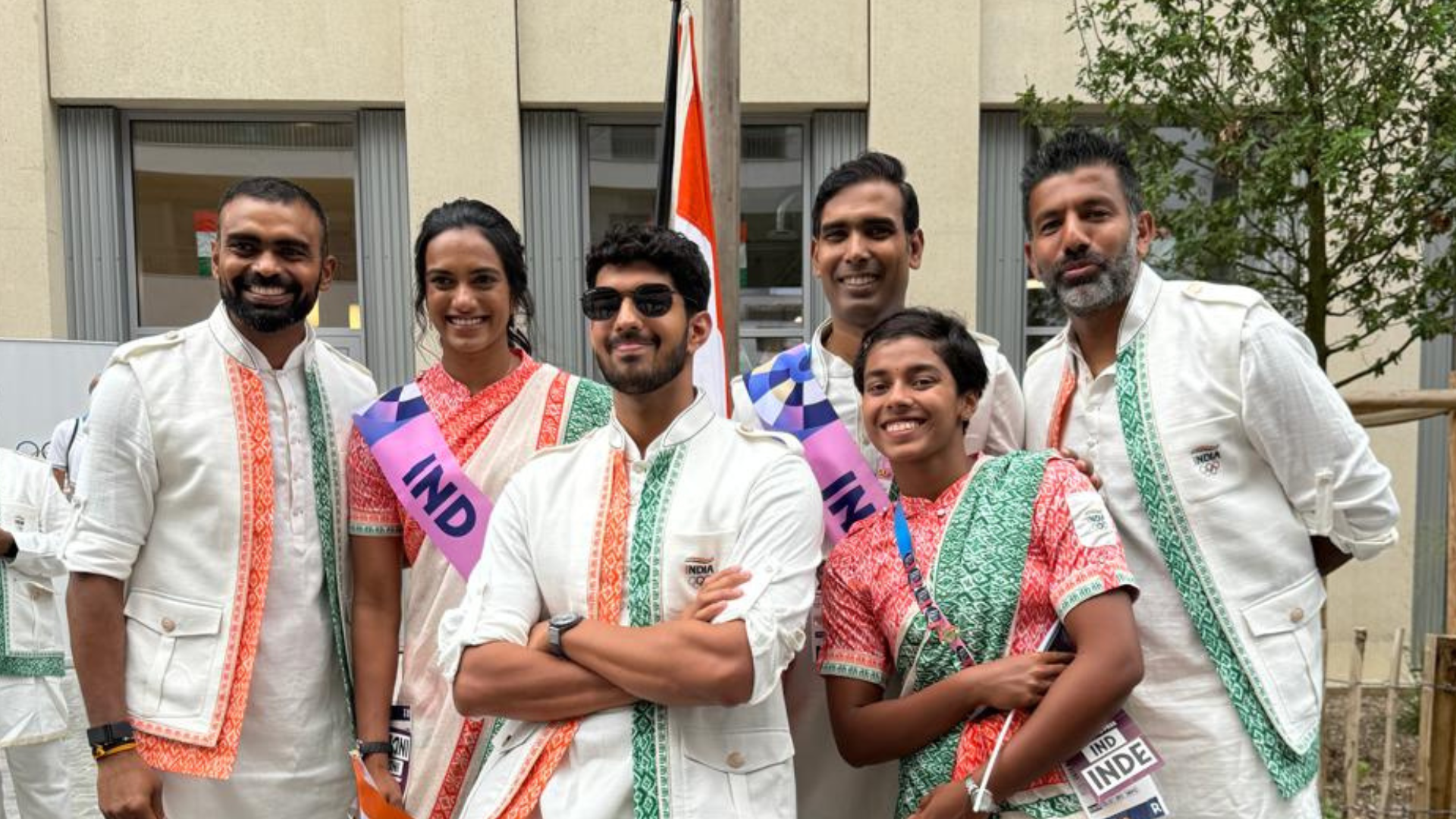 Indian athletes including PV Sindhu, Sreejesh shine in gorgeous traditional attire ahead of Paris Olympics Opening Ceremony; see stunning pics