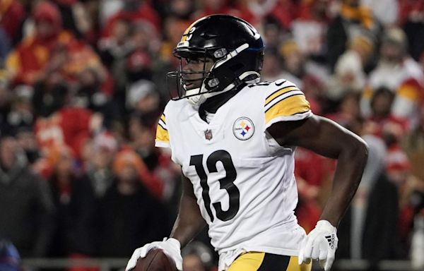 Could Steelers Re-Sign Former WR?