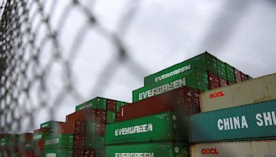 US port workers and operators reach deal to end East Coast strike immediately