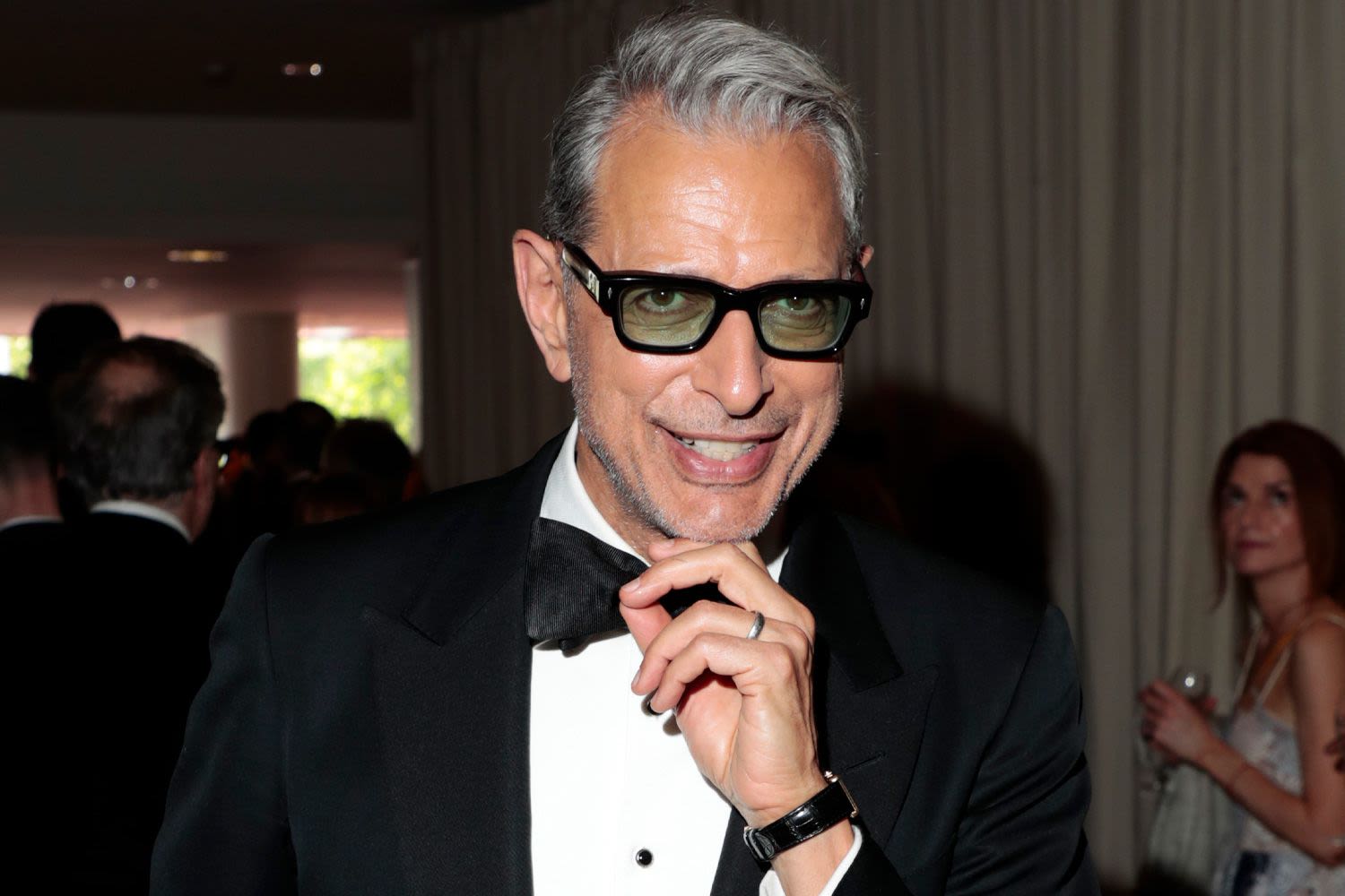 Jeff Goldblum Suits Up in London, Plus Taylor Swift, Heidi Klum and More