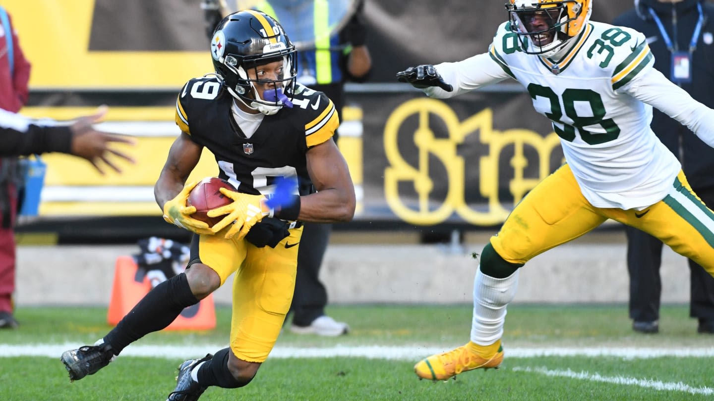 Steelers' Calvin Austin Taking Step Forward in Third Season
