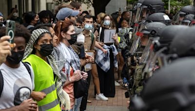 Police arrest more than two dozen pro-Palestine protesters on UT-Austin campus amid tense standoff