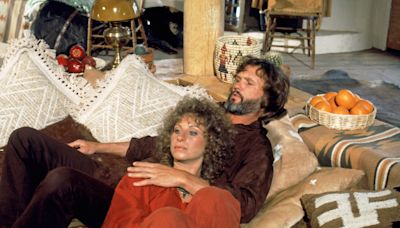 Barbra Streisand Remembers Her ‘A Star Is Born’ Co-Star Kris Kristofferson