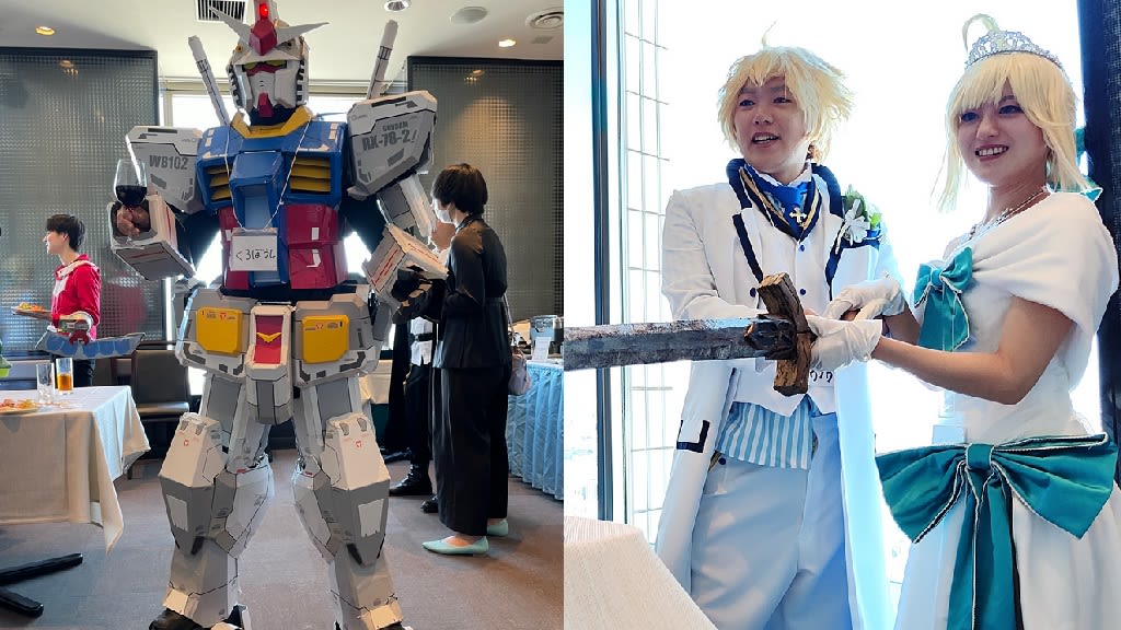 Asked to wear a suit to a wedding, man shows up in a Mobile Suit Gundam