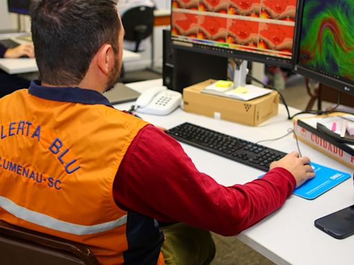 Como cidade de SC aprendeu com tragédia e virou exemplo de alerta e monitoramento de chuvas