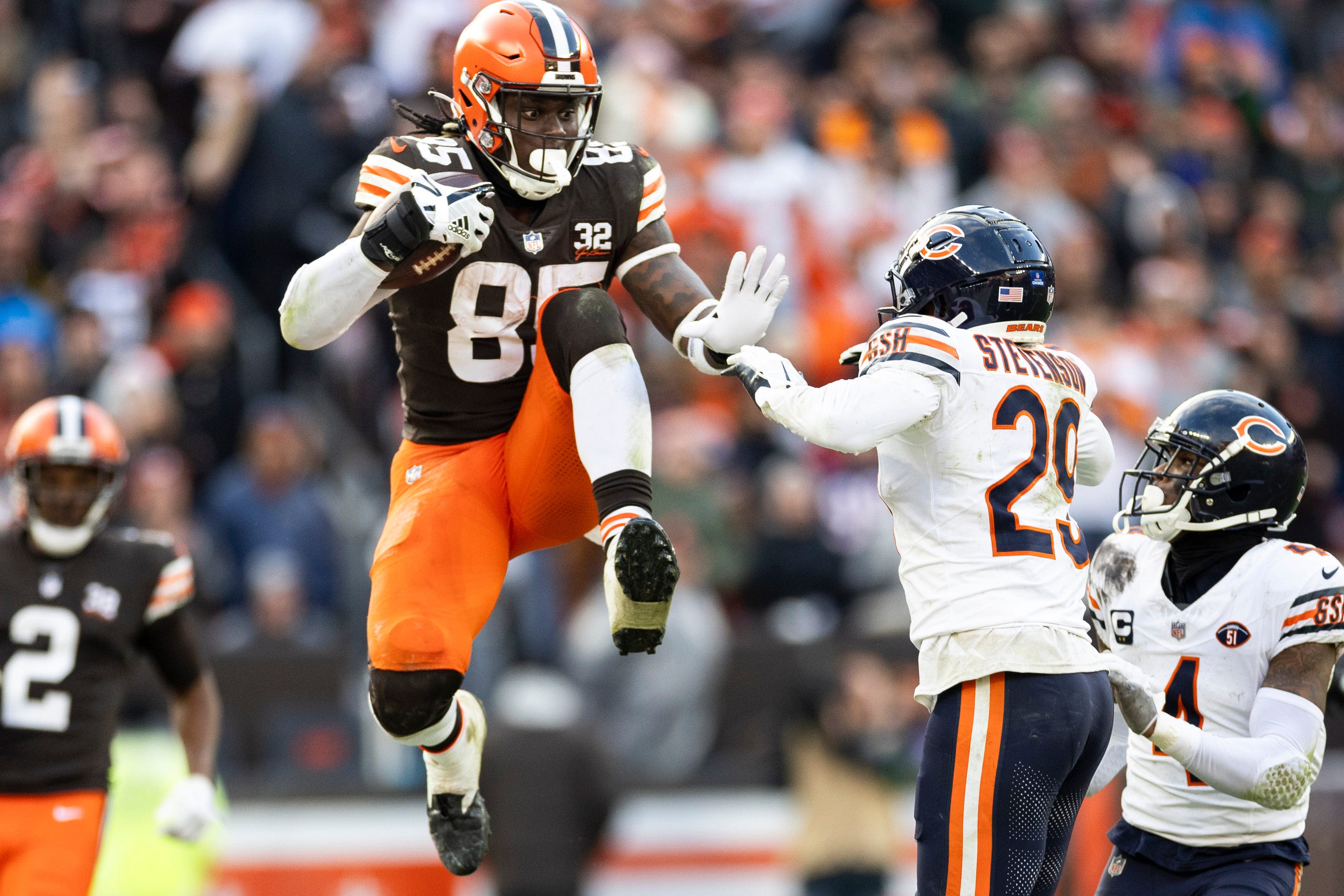 Browns training camp: Sights and sounds from Thursday's padded practice