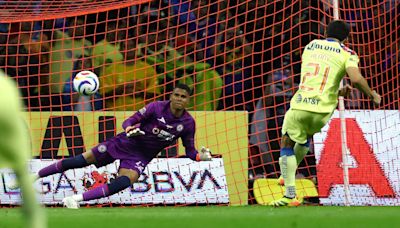 Kevin Mier, subcampeón con Cruz Azul en México