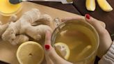 Cuándo se recomienda tomar el té de jengibre y limón: para qué sirve