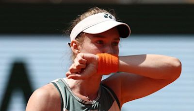 Tennis-Rybakina marches past Svitolina into French Open quarter-finals