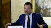 Salvini, a una activista a favor de la legalización del cannabis: "Haz el amor, no te hagas porros"