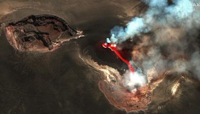 On Sicily, a Double Eruption Sends Ash and Lava Flying